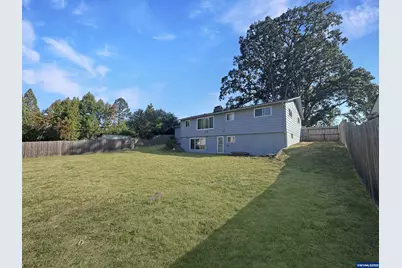 675 Johnson St NE, Salem, OR 97305 - Photo 25