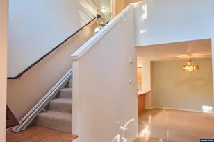 2412 NW Meadows Dr, McMinnville, OR 97128 - Photo 17