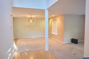 2412 NW Meadows Dr, McMinnville, OR 97128 - Photo 5