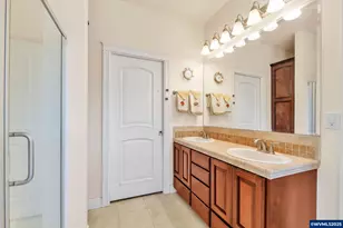 496 Tierra Ct NE, Salem, OR 97301 - Photo 33