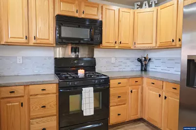 1055 Orchard Ct, Stayton, OR 97383 - Photo 19