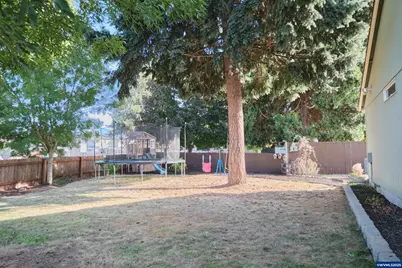 1055 Orchard Ct, Stayton, OR 97383 - Photo 13