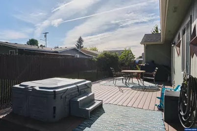 1055 Orchard Ct, Stayton, OR 97383 - Photo 17