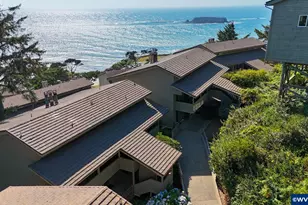 301 Otter Crest Lp, Otter Rock, OR 97369 - Photo 19