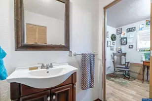 1054 N River Dr, Sweet Home, OR 97386 - Photo 31