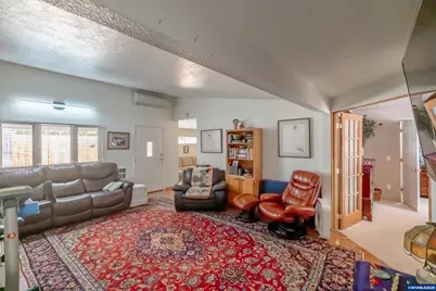 1054 N River Dr, Sweet Home, OR 97386 - Photo 7