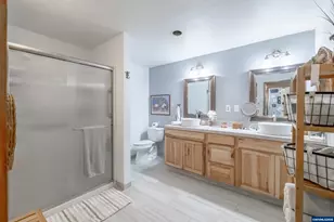 1054 N River Dr, Sweet Home, OR 97386 - Photo 29