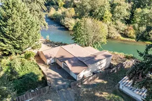 1054 N River Dr, Sweet Home, OR 97386 - Photo 3