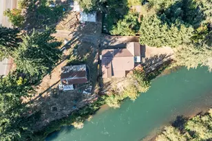 1054 N River Dr, Sweet Home, OR 97386 - Photo 37