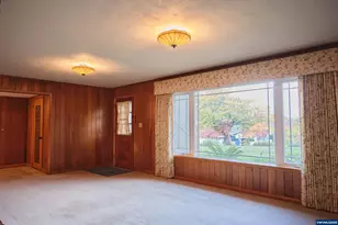 1992 Summit Ave NW, Salem, OR 97304 - Photo 31