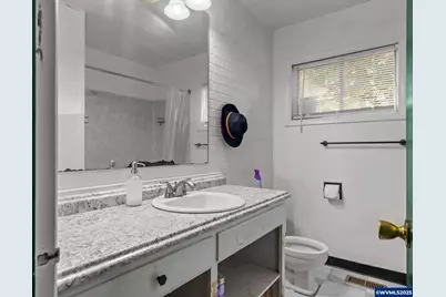 565 18th St SE, Salem, OR 97301 - Photo 11