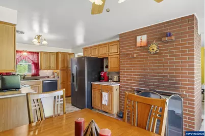 17821 SE Morrison Ct, Gresham, OR 97233 - Photo 9