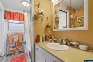 17821 SE Morrison Ct, Gresham, OR 97233 - Photo 17