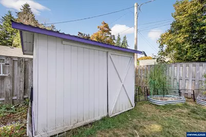 17821 SE Morrison Ct, Gresham, OR 97233 - Photo 39