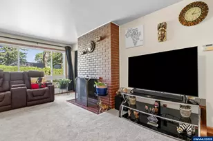 17821 SE Morrison Ct, Gresham, OR 97233 - Photo 7