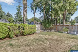 17821 SE Morrison Ct, Gresham, OR 97233 - Photo 33