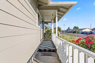 1075 Princeton Rd, Woodburn, OR 97071 - Photo 5