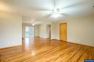 1036 SW 2nd St, McMinnville, OR 97128 - Photo 9