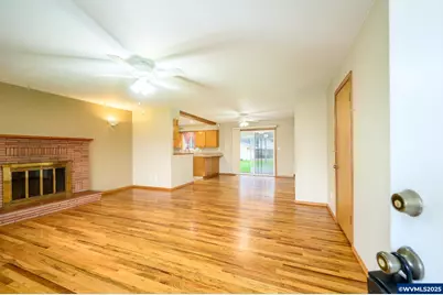 1036 SW 2nd St, McMinnville, OR 97128 - Photo 5