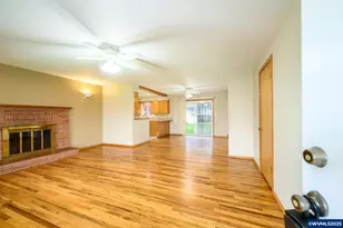 1036 SW 2nd St, McMinnville, OR 97128 - Photo 5