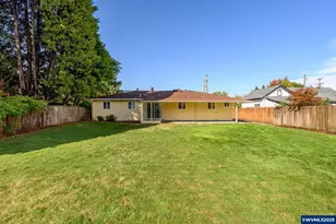 1036 SW 2nd St, McMinnville, OR 97128 - Photo 31