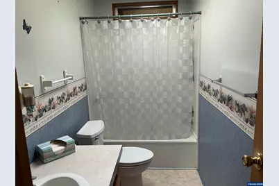 5422 Portland #53 Rd NE, Salem, OR 97305 - Photo 11