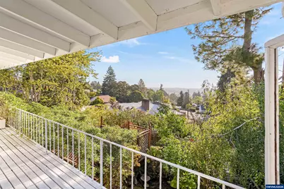 842 Kingwood Dr NW, Salem, OR 97304 - Photo 31