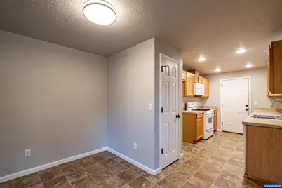 3990 Osage St, Sweet Home, OR 97386 - Photo 11