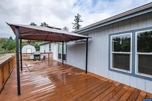 15984 N Santiam Hwy SE, Stayton, OR 97383 - Photo 31