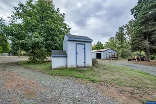 15984 N Santiam Hwy SE, Stayton, OR 97383 - Photo 37