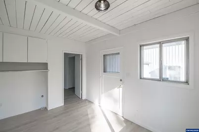 1385 Waller St SE, Salem, OR 97302 - Photo 27