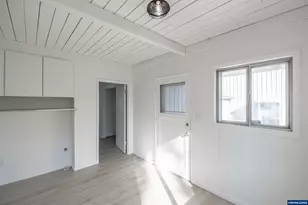 1385 Waller St SE, Salem, OR 97302 - Photo 27