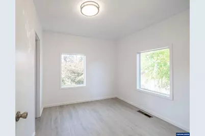 1385 Waller St SE, Salem, OR 97302 - Photo 11