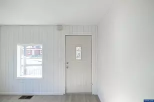 1385 Waller St SE, Salem, OR 97302 - Photo 5