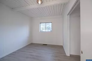 1385 Waller St SE, Salem, OR 97302 - Photo 21