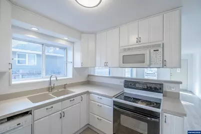 1385 Waller St SE, Salem, OR 97302 - Photo 33