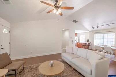 122 Weldwood Dr, Lebanon, OR 97355 - Photo 15