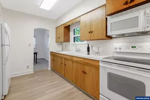 255 Owens St S, Salem, OR 97302 - Photo 17