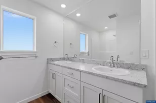 245 SE Jensen Av, Corvallis, OR 97333 - Photo 7