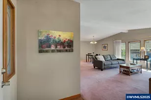 2120 Robins Ln SE, Salem, OR 97306 - Photo 9