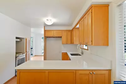 1150 Linnwood Dr NE, Albany, OR 97322 - Photo 9
