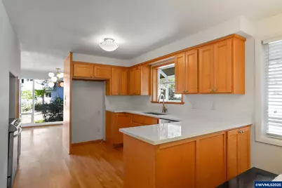 1150 Linnwood Dr NE, Albany, OR 97322 - Photo 7