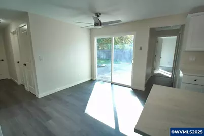2419 Ermine St SE, Albany, OR 97322 - Photo 9