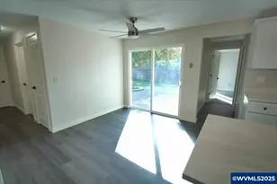2419 Ermine St SE, Albany, OR 97322 - Photo 9