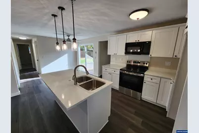 2419 Ermine St SE, Albany, OR 97322 - Photo 5