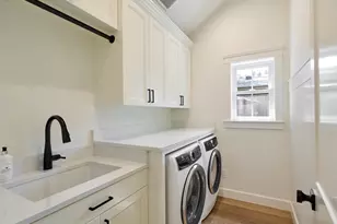 201 Jerome Av, Silverton, OR 97381 - Photo 29