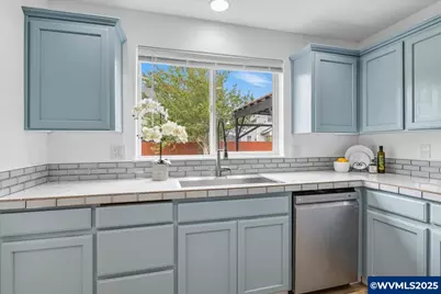 1691 Bobcat Av SW, Albany, OR 97321 - Photo 13