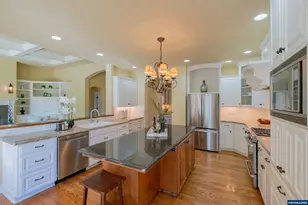 1791 NW Horseshoe Lake Cir, Albany, OR 97321 - Photo 17