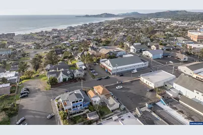 443 SW 7th St, Newport, OR 97365 - Photo 19