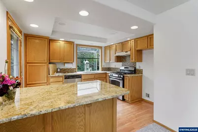 2236 15th Av NW, Salem, OR 97304 - Photo 5